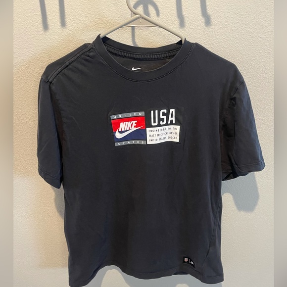 Nike Other - Nike men’s T-shirt